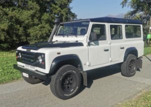 13. Land Rover 11zon 300x213