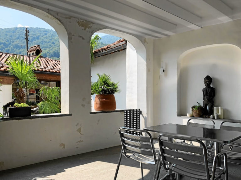 loggia 768x575