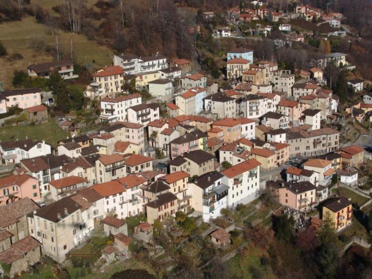 Paese dallalto 768x576
