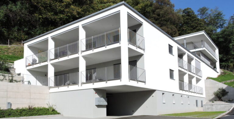ufficio piattini contatti 768x393