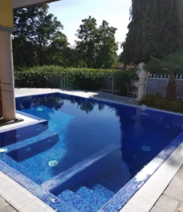 piscina 258x300